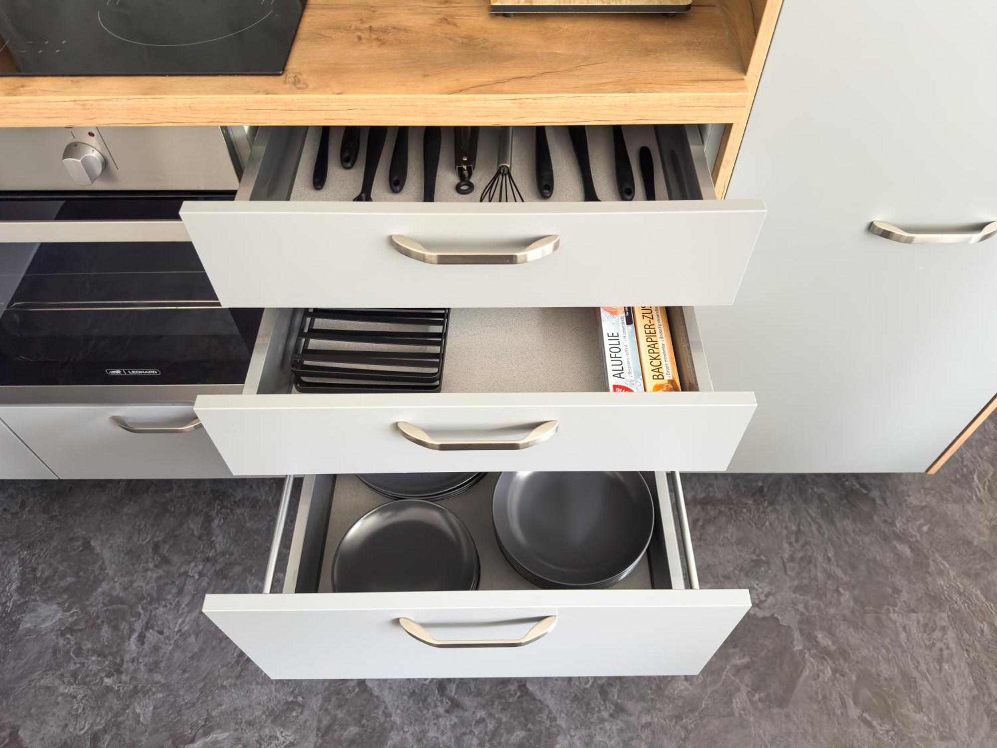 Homelystays Stilvolles Apartment An Der Kirche Lemfoerde Bagian luar foto