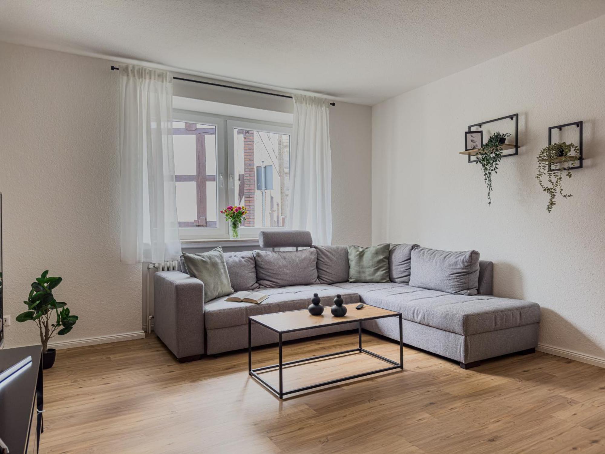 Homelystays Stilvolles Apartment An Der Kirche Lemfoerde Bagian luar foto