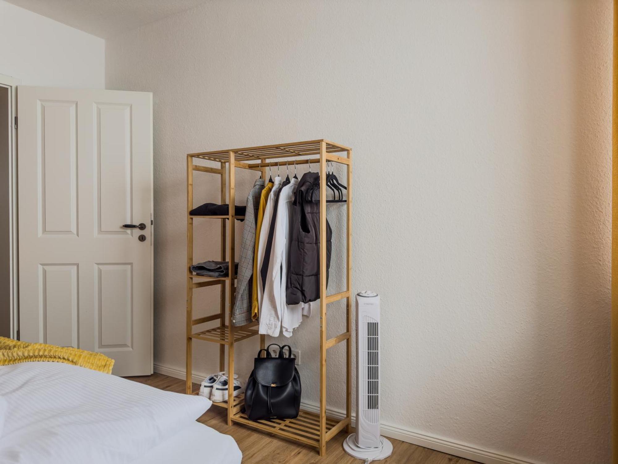 Homelystays Stilvolles Apartment An Der Kirche Lemfoerde Bagian luar foto