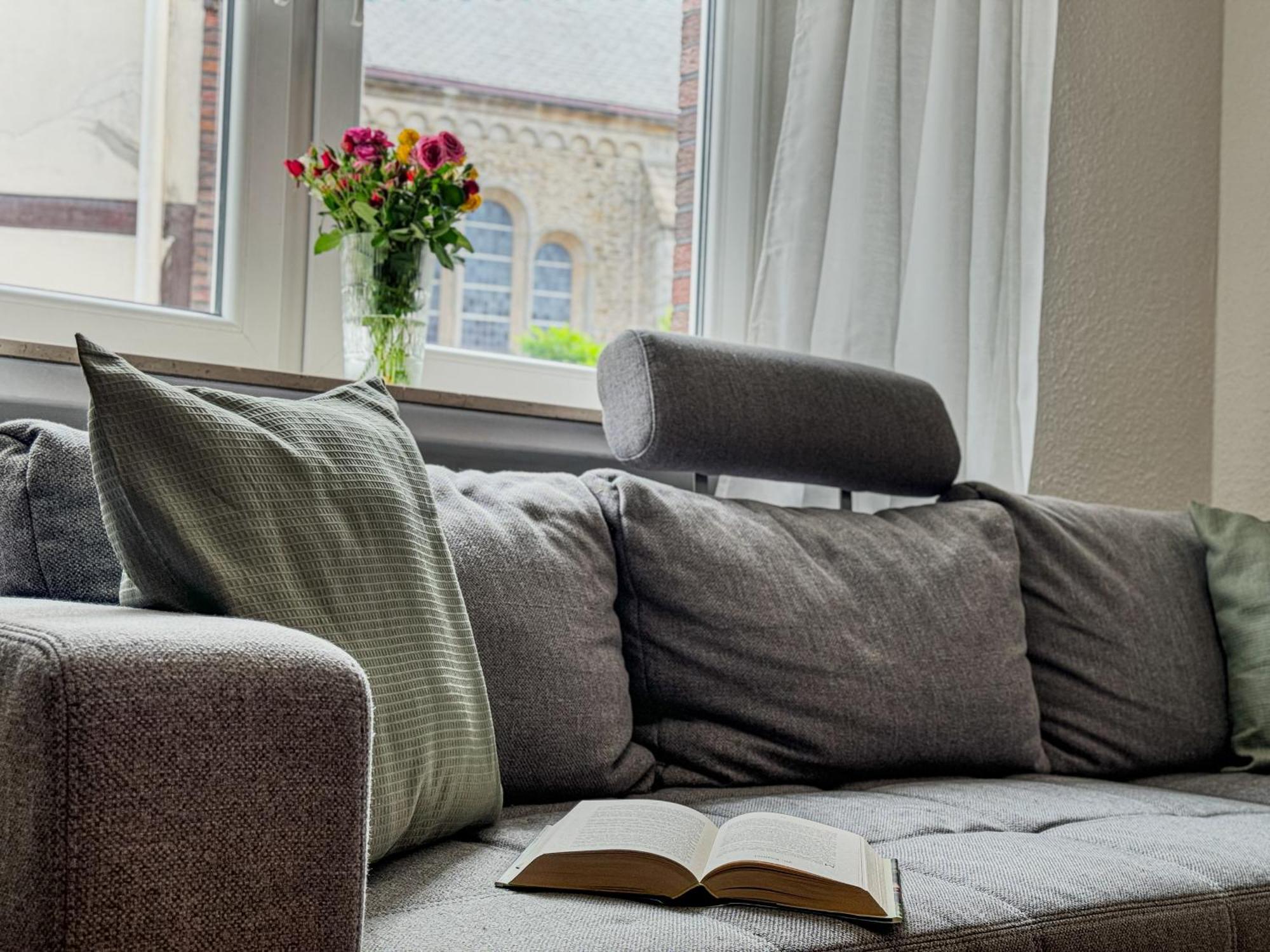 Homelystays Stilvolles Apartment An Der Kirche Lemfoerde Bagian luar foto