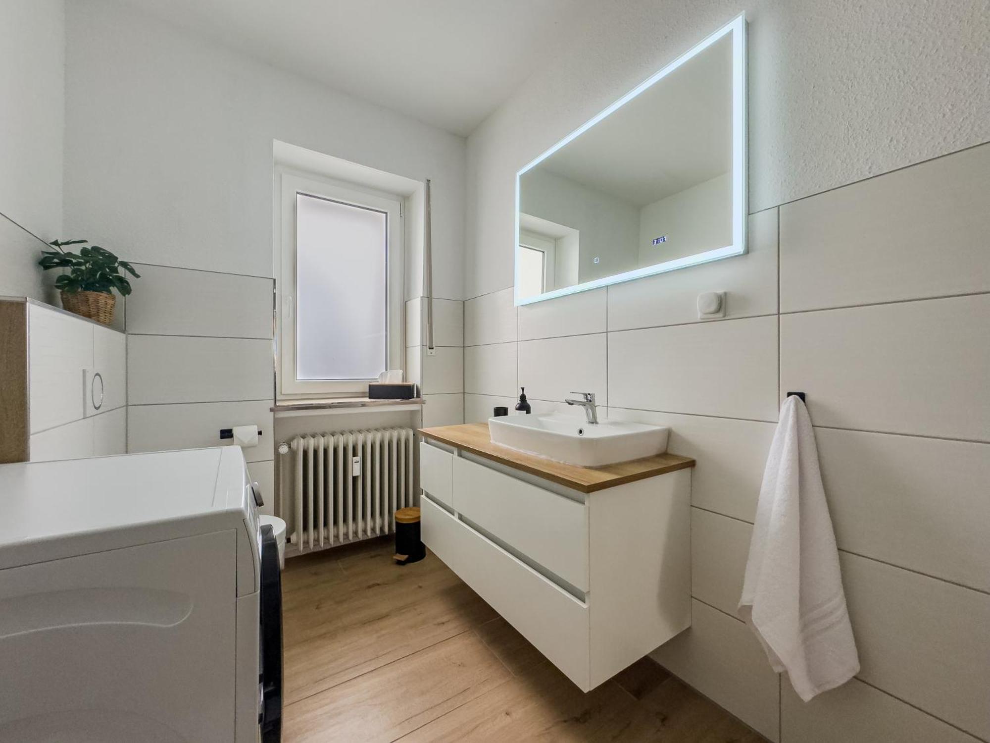 Homelystays Stilvolles Apartment An Der Kirche Lemfoerde Bagian luar foto